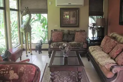 Image de Casa Safari Maganda located in the middle of\nparadise.