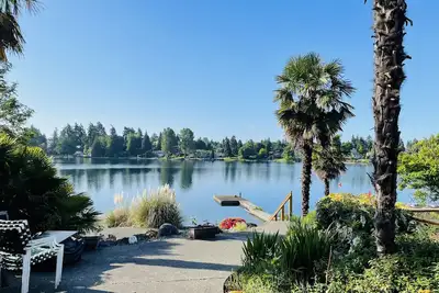 Image de 【Private Beach Lake House】- 7mins to SeaTac Airport