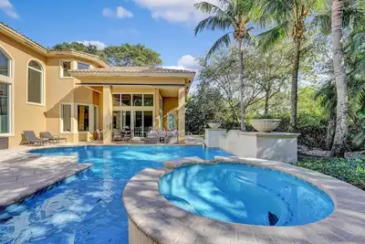 Image de Luxurious Beach Home/Walk To Fun Beach/Gamer Room/Mins. to Downtown DelRay/WiFi