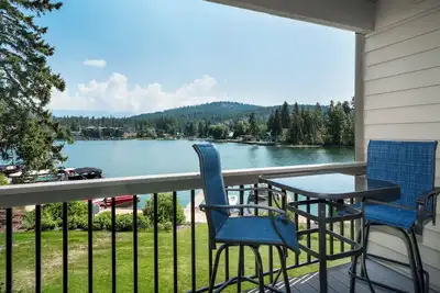 Image de Condo w/private balcony & waterfront views of Flathead Lake - Marina Cay Cozy Condo