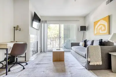 Image de Premium Sunnyvale 1br w/ Pool, W/D & Gym, walk to Google, by Blueground