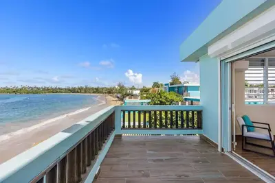 Image de Casa de Playa | Large and fun beachfront family home for up to 21 guests