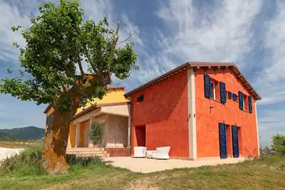 Image de Independent apartment, in wine resort with Spa and swimming pool.