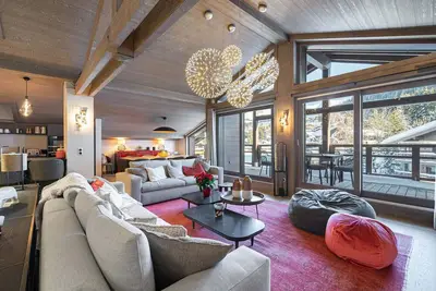Image de Penthouse à Megève avec Jacuzzi, Sauna, Piscine & Salle de Sport