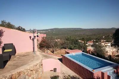 Image de Bartsia Yellow Villa, WiFi, Terrace! New!