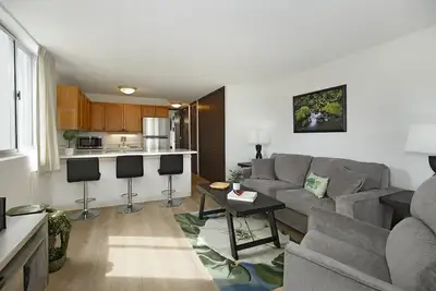 Image de Diamond Head View Renovated Corner Unit, Ac, W/D, Free Wi-Fi & Parking!