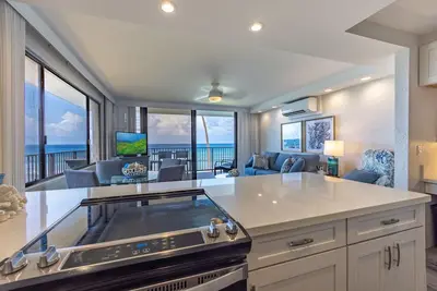 Image de Papakea L-301  Direct Oceanfront Corner Unit with Panoramic Views