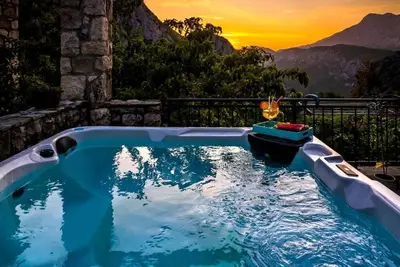 Image de Charming stone house with jacuzzi