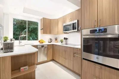 Image de 3br Luxury Village Townhouse-Private Hot Tub