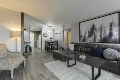 Image de Spacious Condo close to Sdc with beautiful viewers