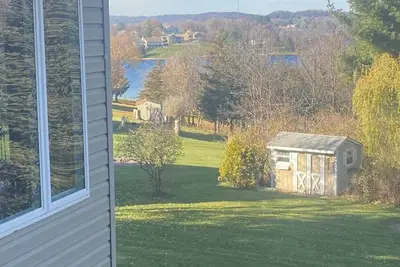 Image de Apple Canyon Lake Home, Life At The Lake