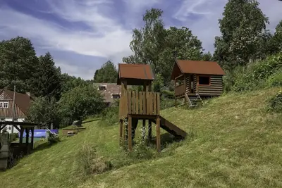 Image de Joli appartement dans une maison de vacances avec piscine, Wifi, Tv, patio et animaux admis