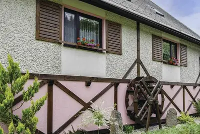 Image de Joli appartement dans une maison de vacances avec Wifi, piscine, Tv, patio et animaux admis