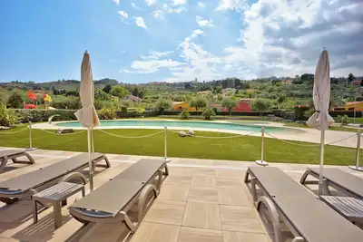 Image de Appartement 'Monolocale Rebi' avec piscine, jardin et Wi-Fi partagés.