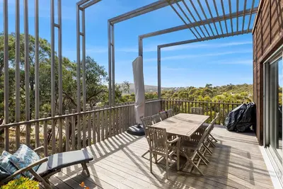 Image de Tree Top House resort style luxury in Fairhaven