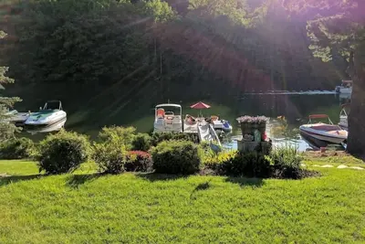 Image de Sweet Dotti's Cottage on Candlewood Lake - 60m Nyc