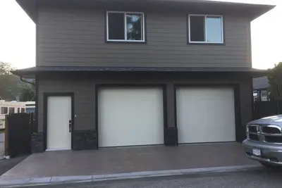 2 bedroom Mountain View suite in Beautiful Penticton