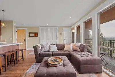 Image de Seventh Mountain Resort Top Floor View Condo, Close to Outdoors, Close to Bend