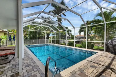 Image de Beautiful Villa with first class amenities on Charlotte Harbor, Charlotte County Villa 5584