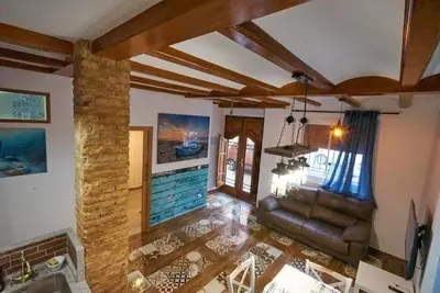 Image de Maison ancienne restaurée avec3 salles de bains et patio près de la mer