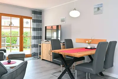 Image de Comfortable vacation apartment with terrace and access to the heated pool in Zingst -