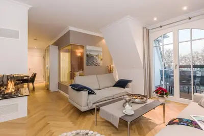 Image de Comfortable vacation apartment right on the beach with sauna, balcony and fireplace in Zingst