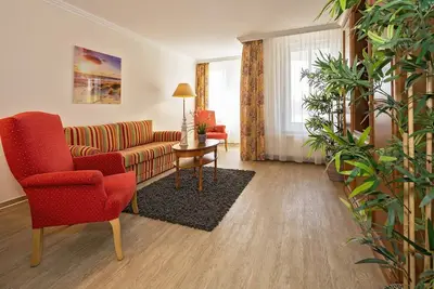 Image de Vacation apartment with sunny balcony and view of Lake Schloon in beach location -