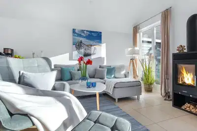 Image de Wonderful vacation apartment with infrared sauna, wood-burning stove and sunny balcony -