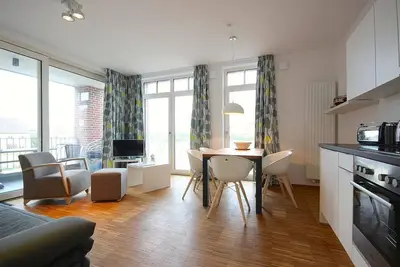 Image de Beautiful apartment for families with loggia facing south-west - 100 m to the beach! -