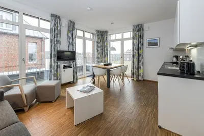 Image de Pet-free vacation apartment with sunny south-facing balcony - 100 m to the North Sea beach! -