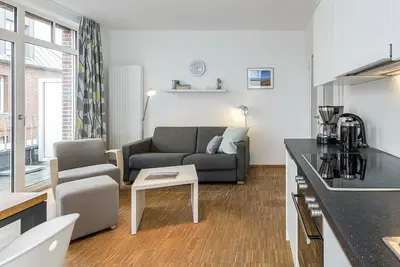 Image de Beautiful family vacation apartment with sunny south-facing balcony - 100 m to the North Sea beach!