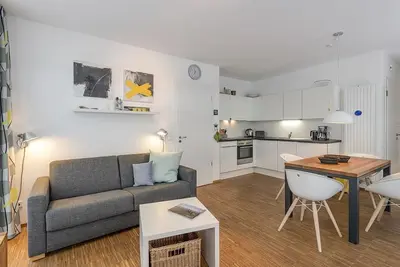 Image de Beautiful family vacation apartment with two sunny terraces - only 100 m to the beach!
