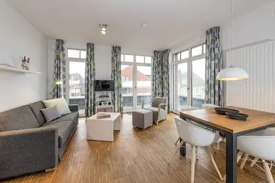 Image de Apartment with great balcony on two sides - 100 m to the beach!
