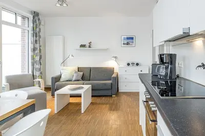 Image de Pretty apartment with sunny balcony in south-east location - only 100 m to the beach