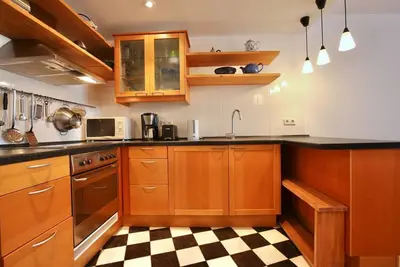 Image de Great vacation apartment with balcony with sea view, sound of the surf & beach chair
