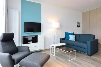 Image de Top vacation apartment on the North Sea with direct sea view, balcony and beach chair