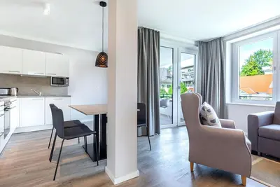 Image de Family-friendly and stylish vacation apartment with a view of Godewindpark -