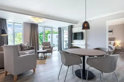 Image de Top modern vacation apartment with loggia, two bathrooms and sauna area in the house -