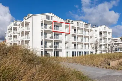 Image de Great apartment with 2 balconies and a uniquely beautiful view of the sea and beach -