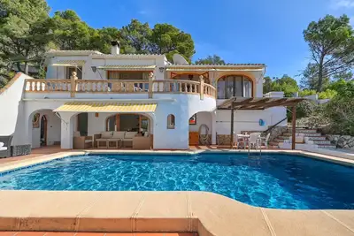Belle villa confortable  avec piscine privée à Javea, Costa Blanca, Espagne pour 6 personnes