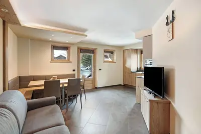 Image de Appartement Rasia Residence Relax Mountain avec vue sur les montagnes, Wi-Fi et jardin.