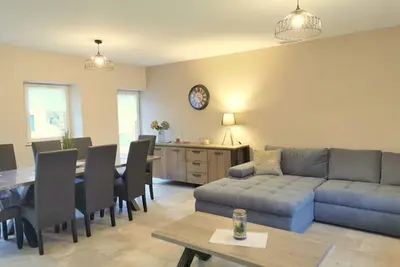 Image de Gîte de Charme avec Terrasse Privative et Grand Jardin près du Parc Le Pal