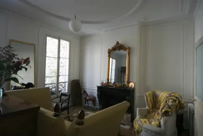 Image de Shabby Chic apartment in the heart of Paris