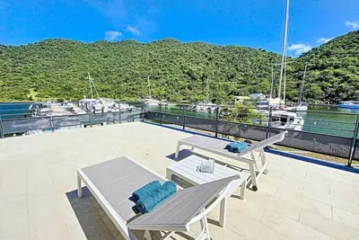 Image de Marina Beach 1, entre la plage et la marina