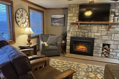 Image de Ml148 Corner unit w/ views & fireplace connects to Ml150 (rented separately)