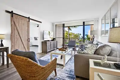Image de Steps to the beach, meals on the lanai, Paradise