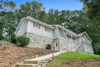 Image de Spacious Basement Home min from stonemountain Park