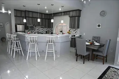 Image de New “comfortable family home”