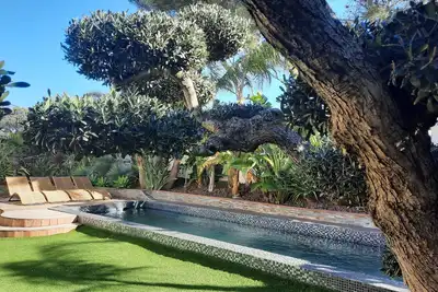 Image de Villa de prestige, proche plage, piscine chauffée, salle cinéma, billard