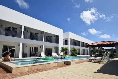 Image de 25%Off Trinitaria Condo Arena at Eagle Beach